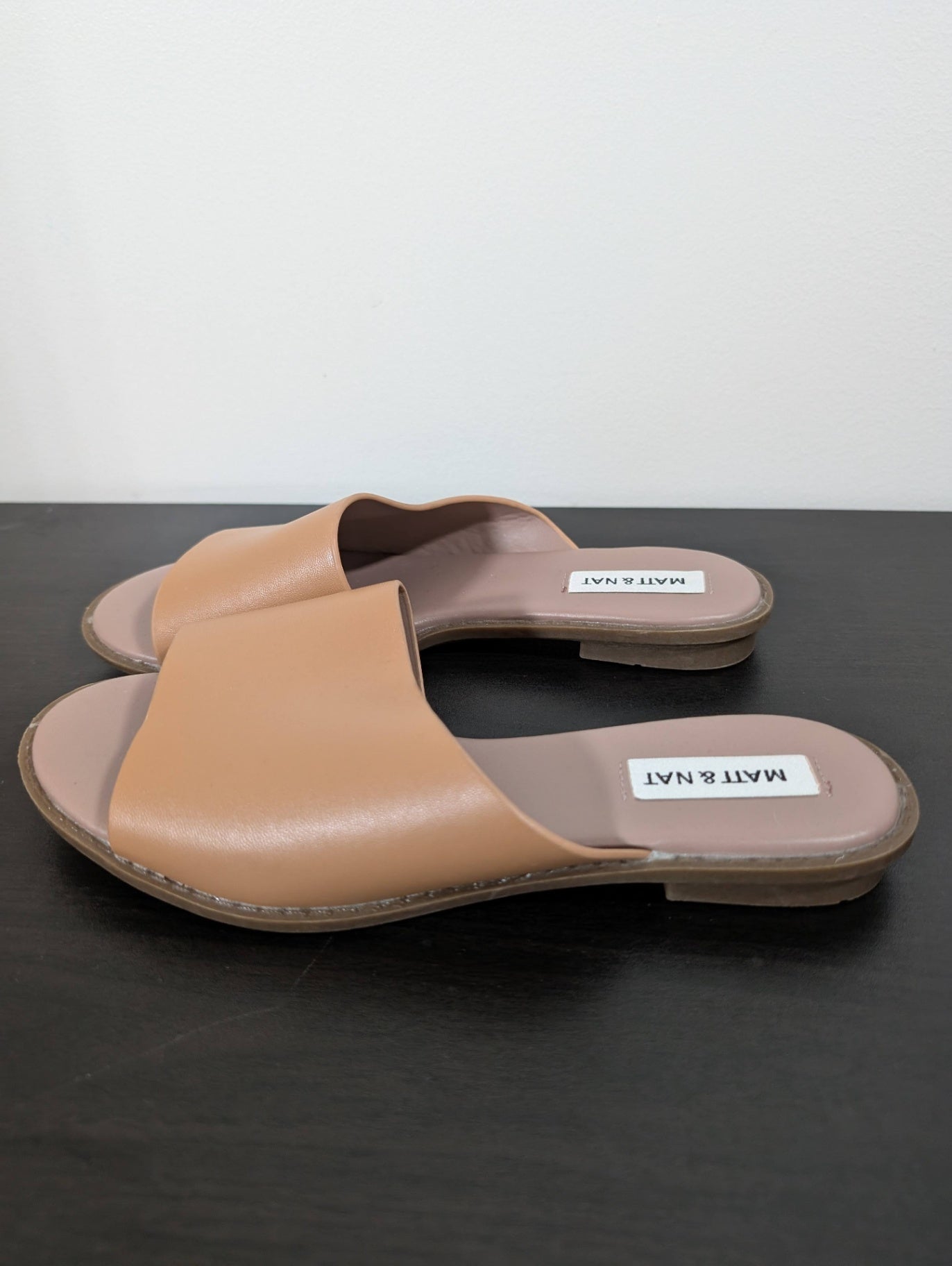 Mat&Nat beige slides - SZ 5