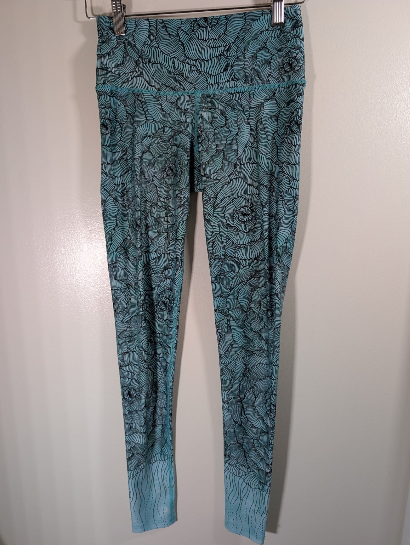 Inner Fire mint leggings - SZ 4
