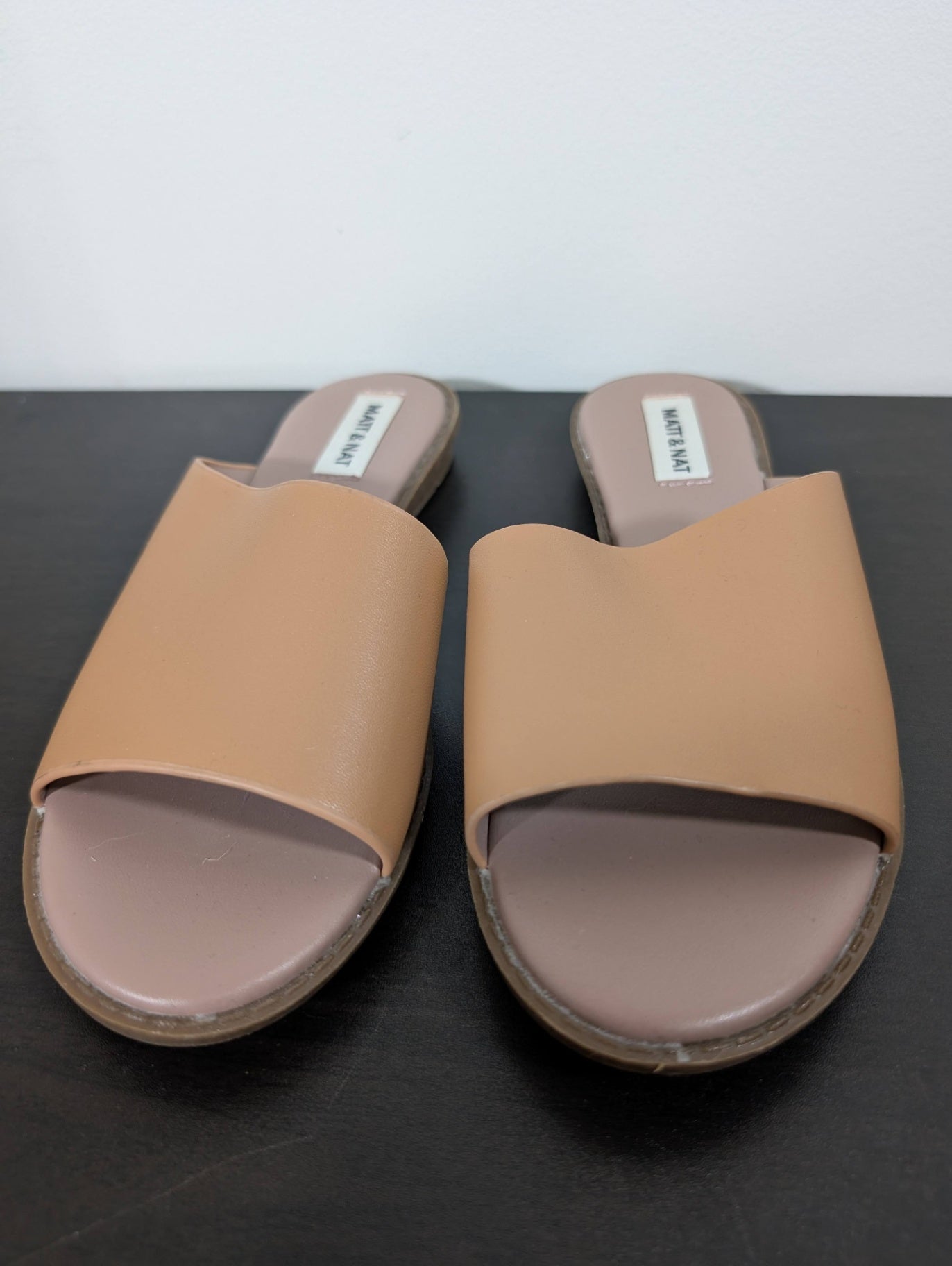 Mat&Nat beige slides - SZ 5