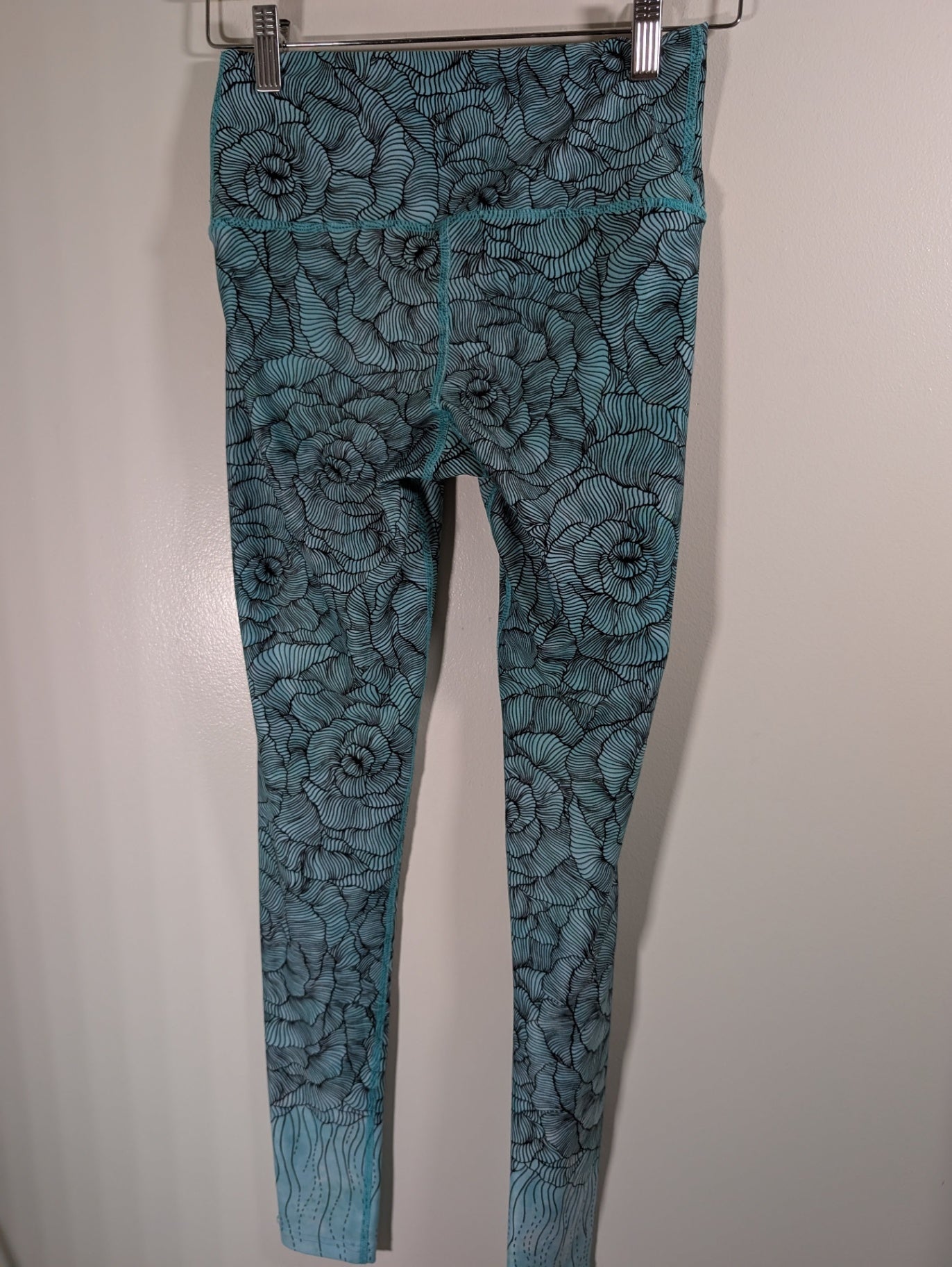 Inner Fire mint leggings - SZ 4