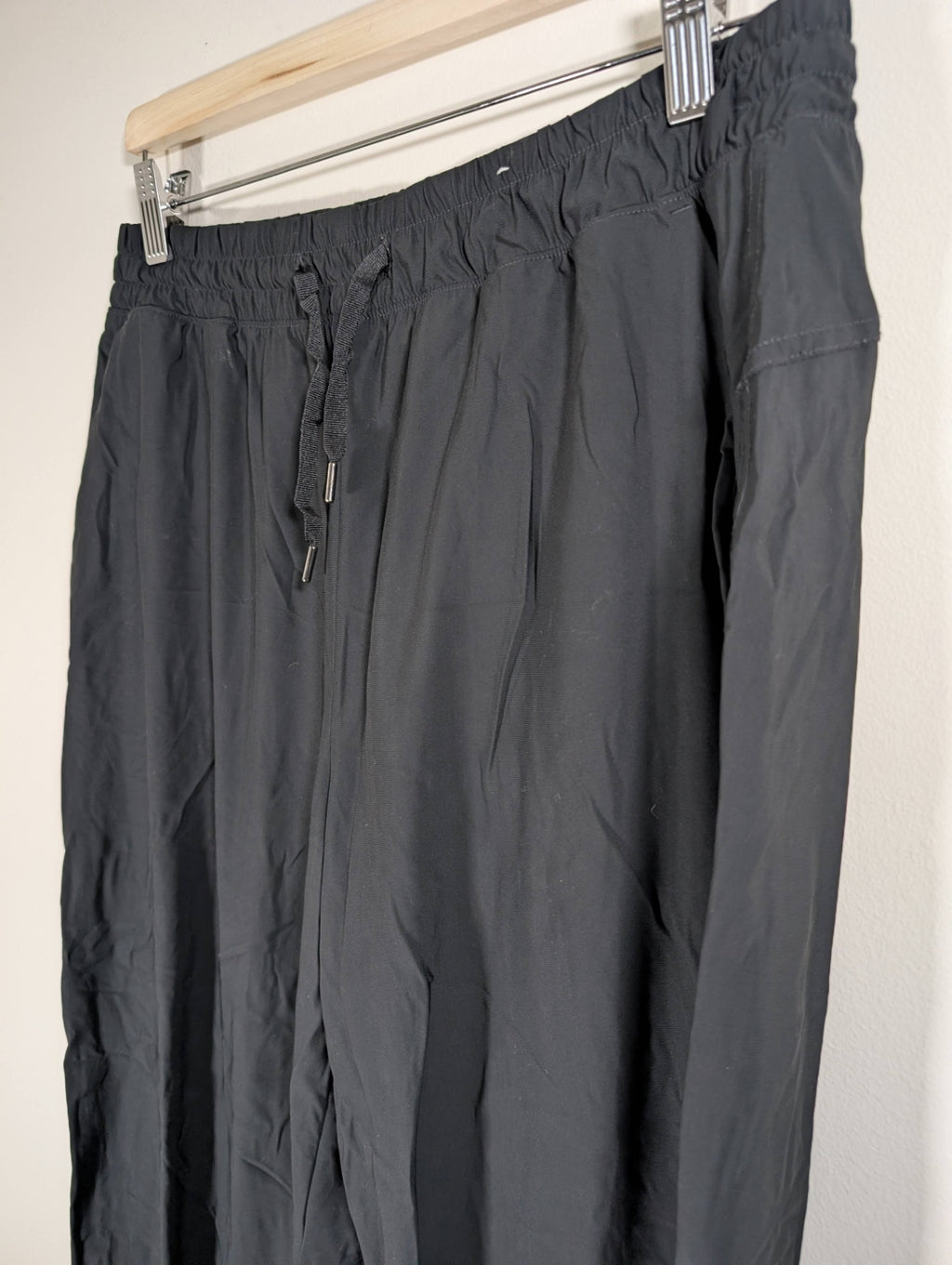 Old Navy black joggers - Medium