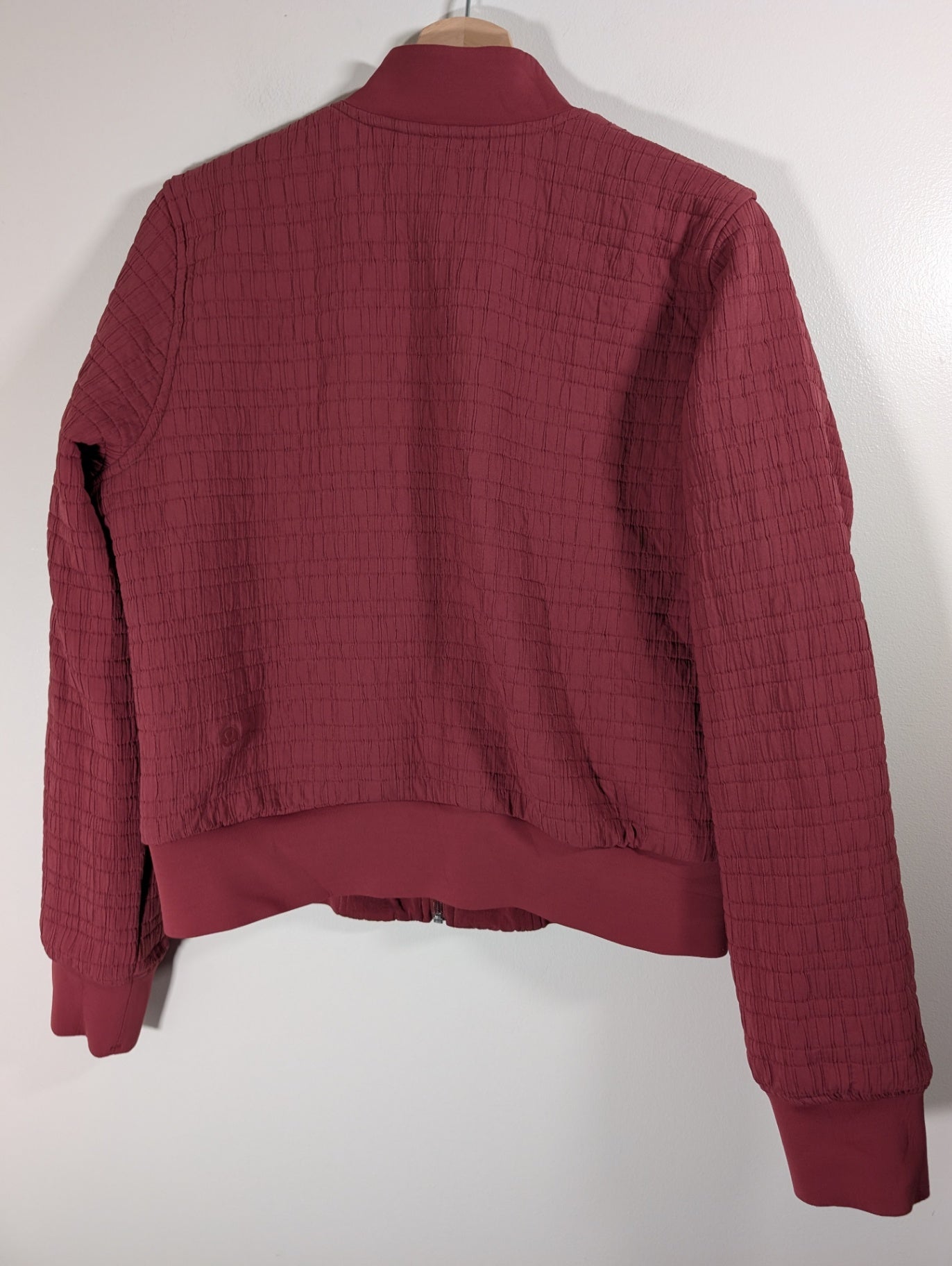 Lululemon serene travels bomber - SZ 8