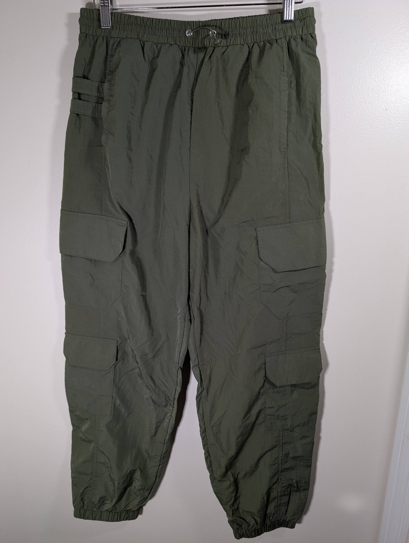 Refuge green cargo joggers - Medium