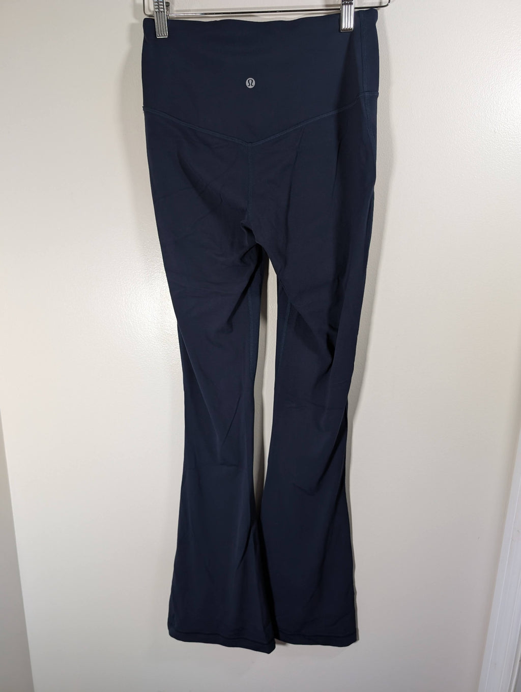 Lululemon navy flare leggings - SZ 8