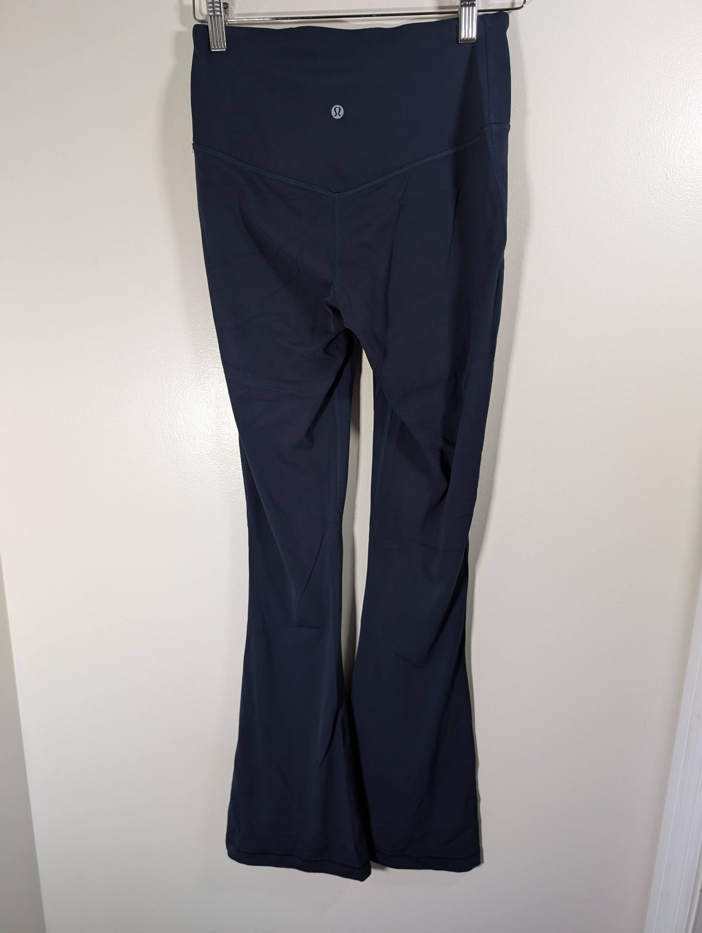Lululemon navy flare leggings - SZ 8
