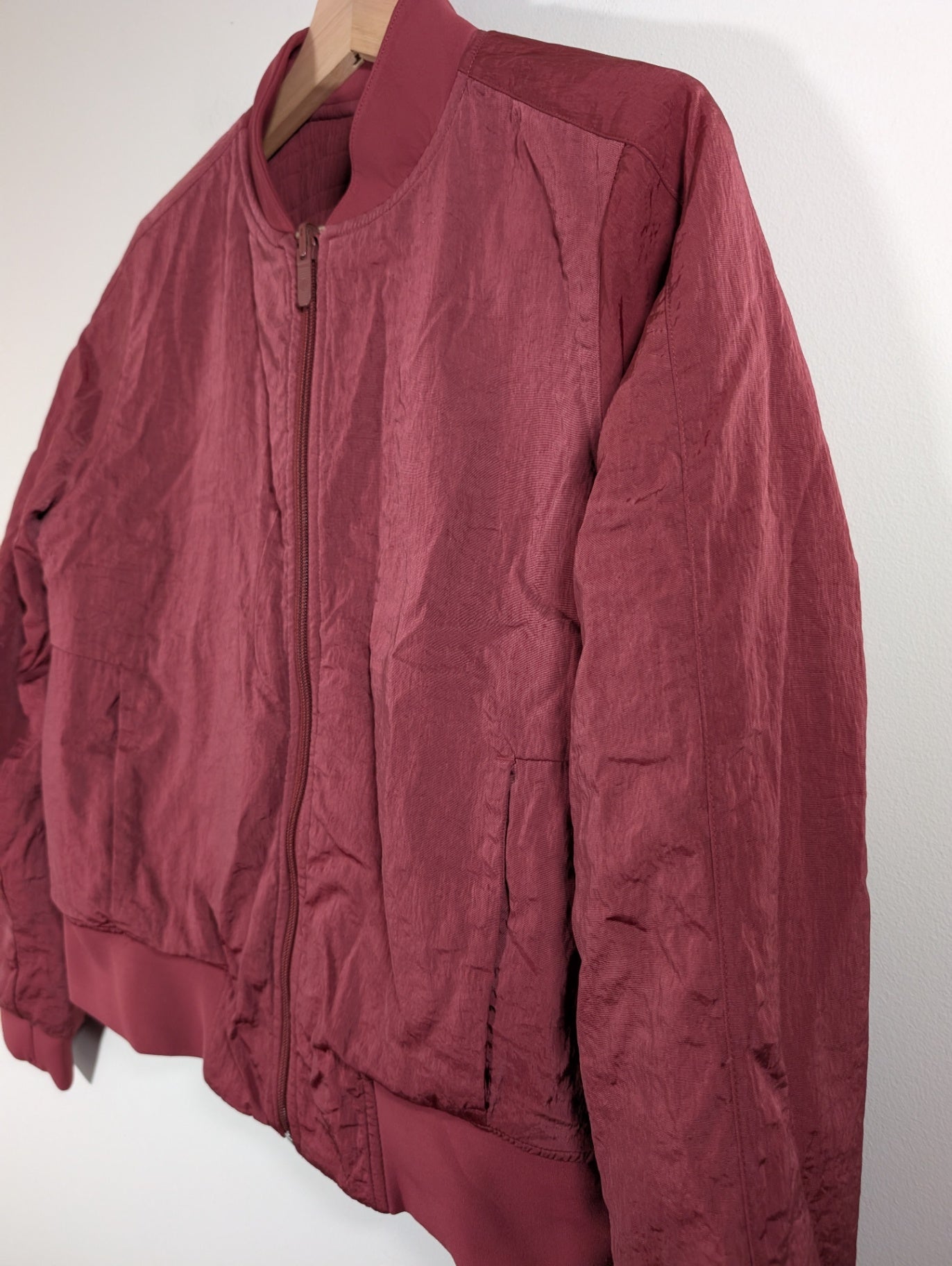 Lululemon serene travels bomber - SZ 8