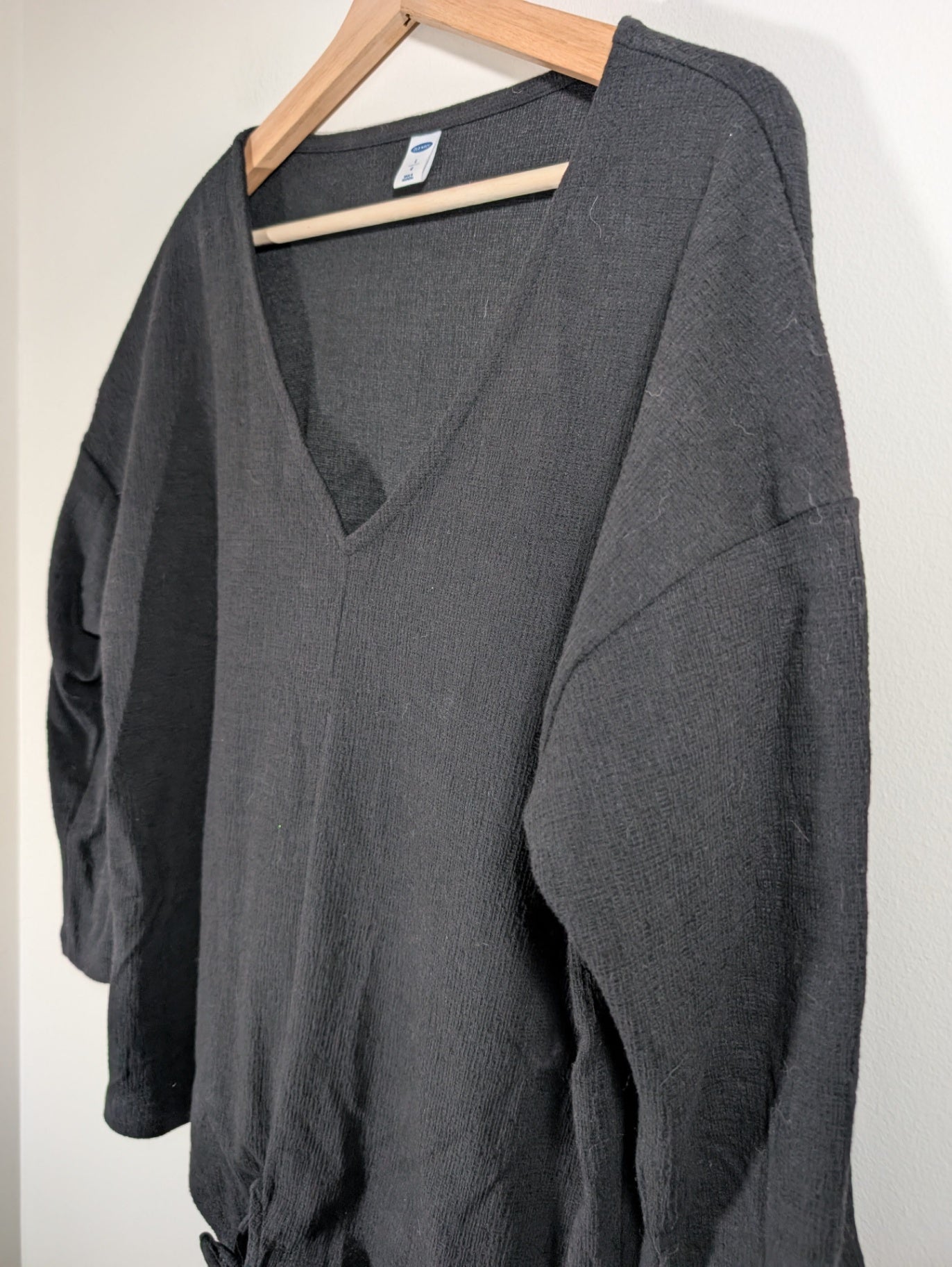 Old Navy black tie front blouse - Large