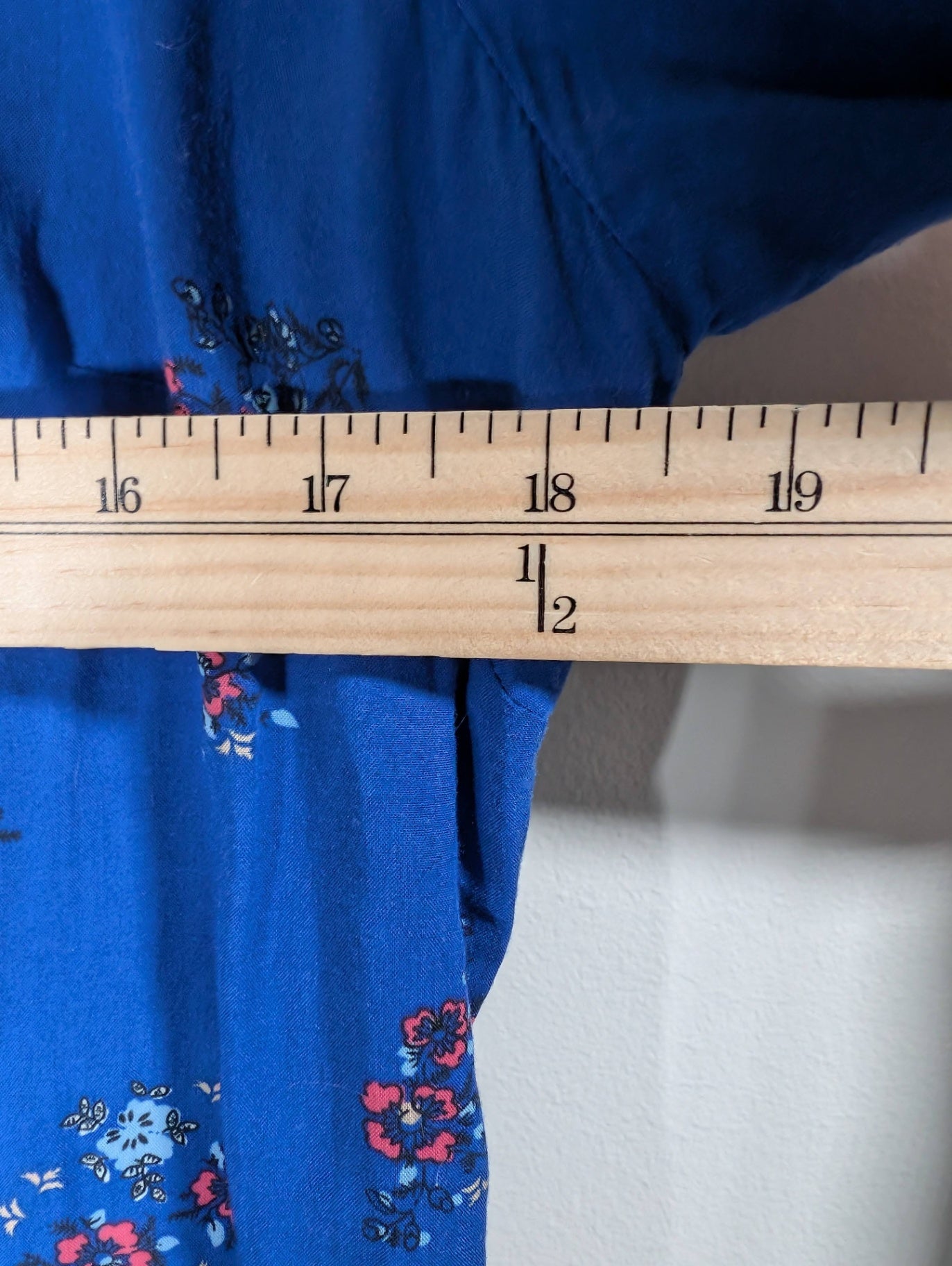 Old Navy blue floral dress - Medium