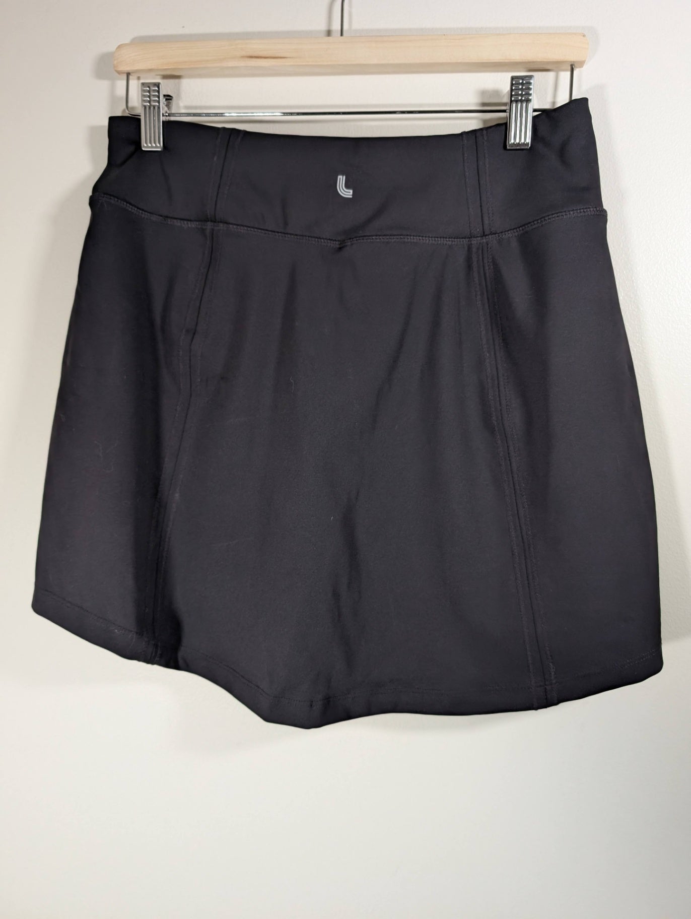 Lolë black skort- Small