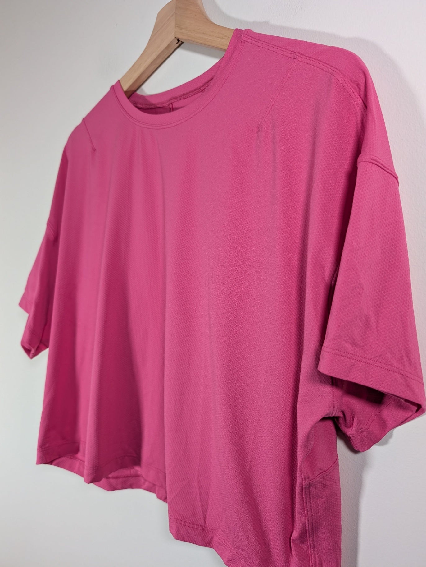 Lululemon pink tee - appears small