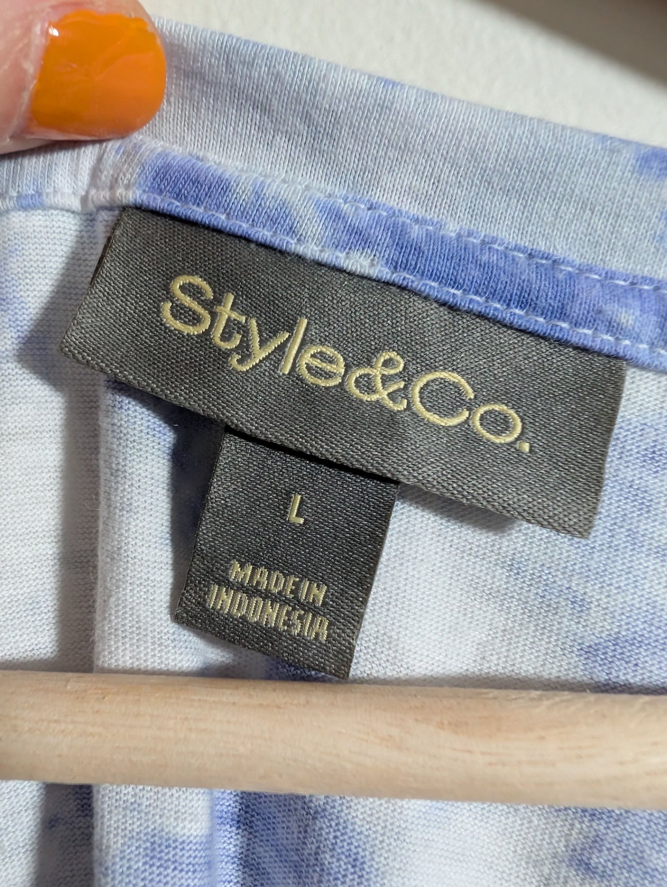 Style&Co. t-shirt - Large