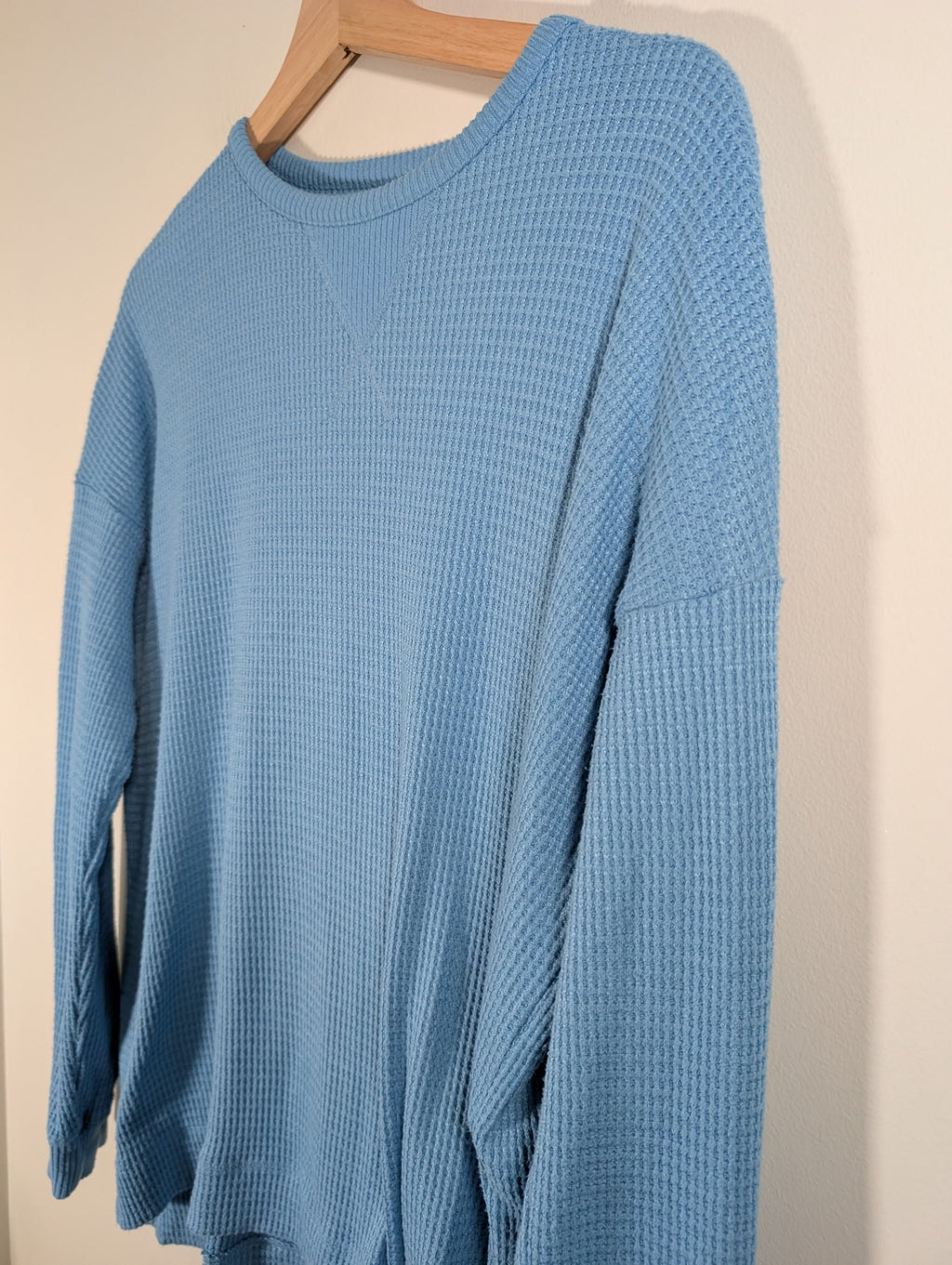 American Eagle waffle crewneck - Medium