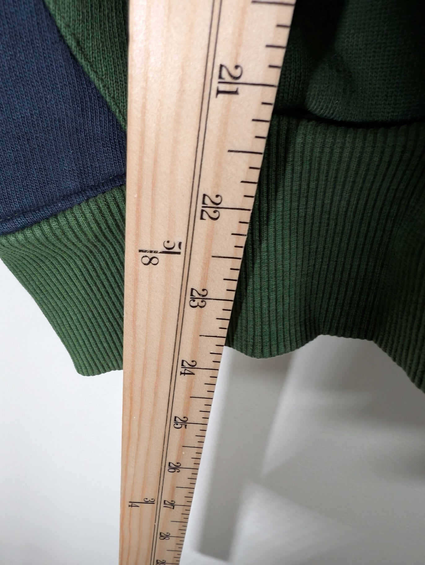 The Roadster Life Co. green sweater - Medium