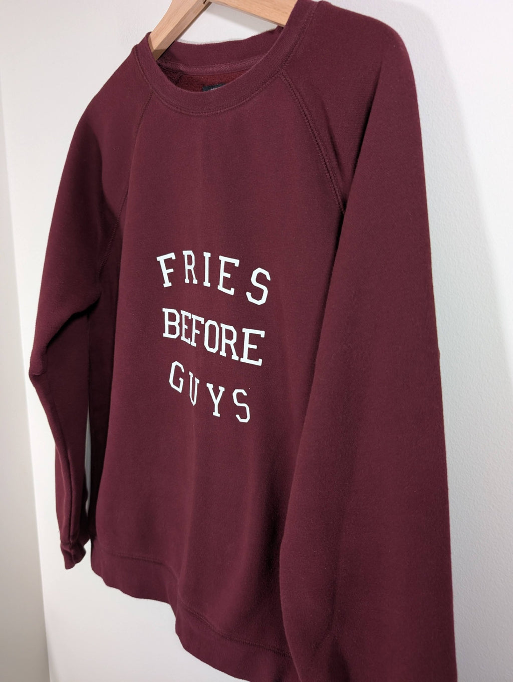Brunette the Label "Fries before guys" creweneck - Medium