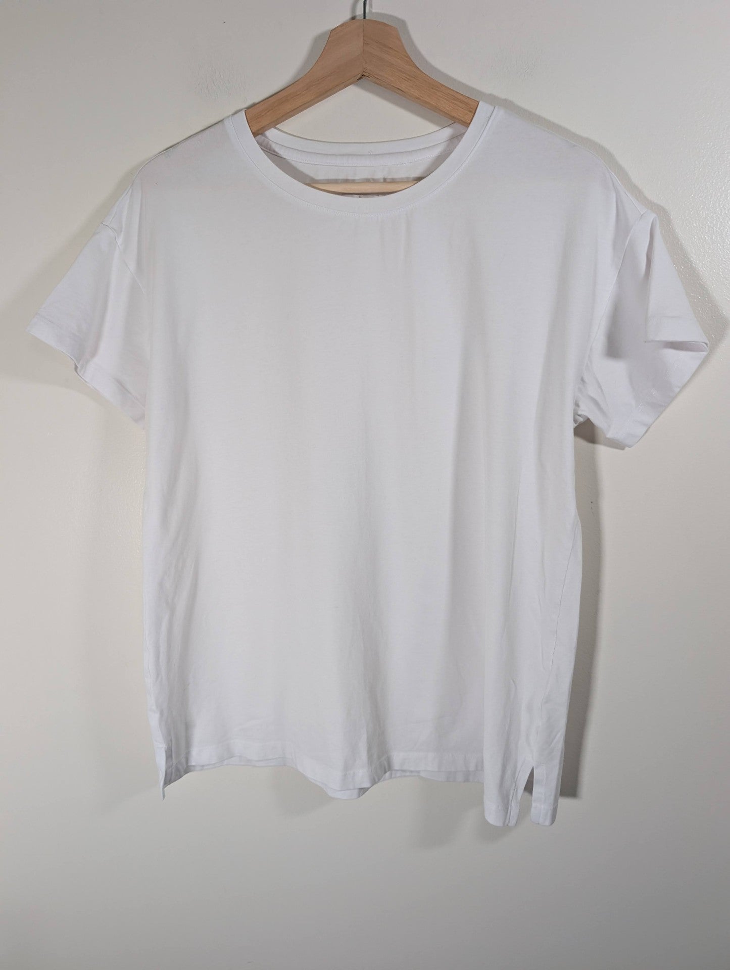 Northern Reflections white t-shirt - Medium