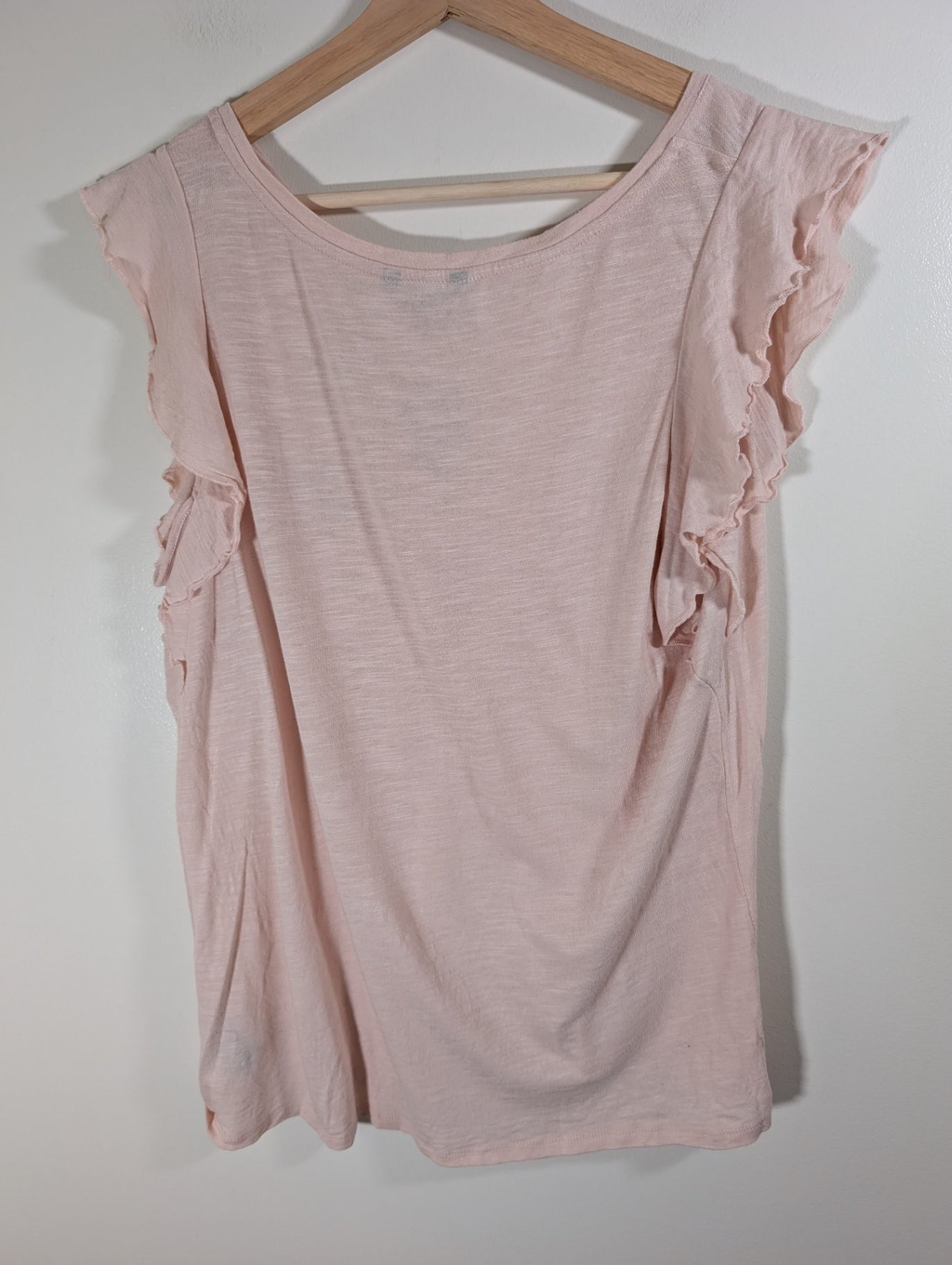 RW&Co. pink floral t-shirt - Large