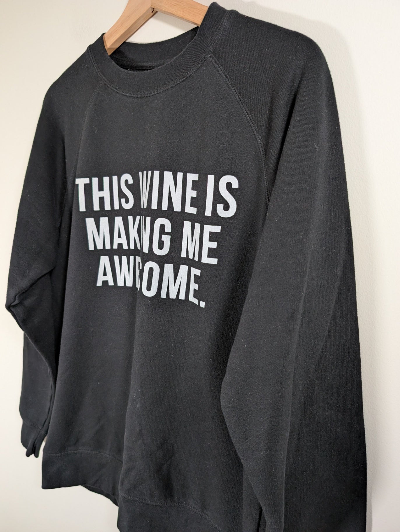 Brunette the Label "This Wine is Making me Awesome" crewneck - Medium