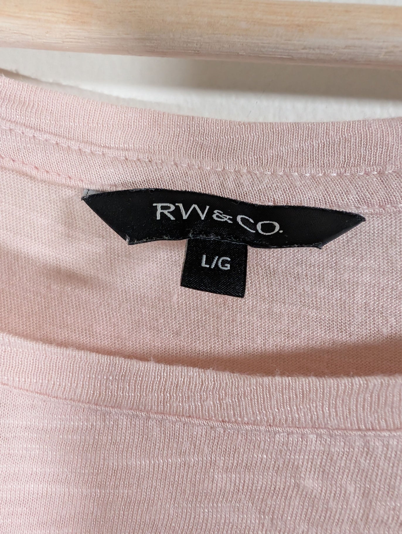 RW&Co. pink floral t-shirt - Large