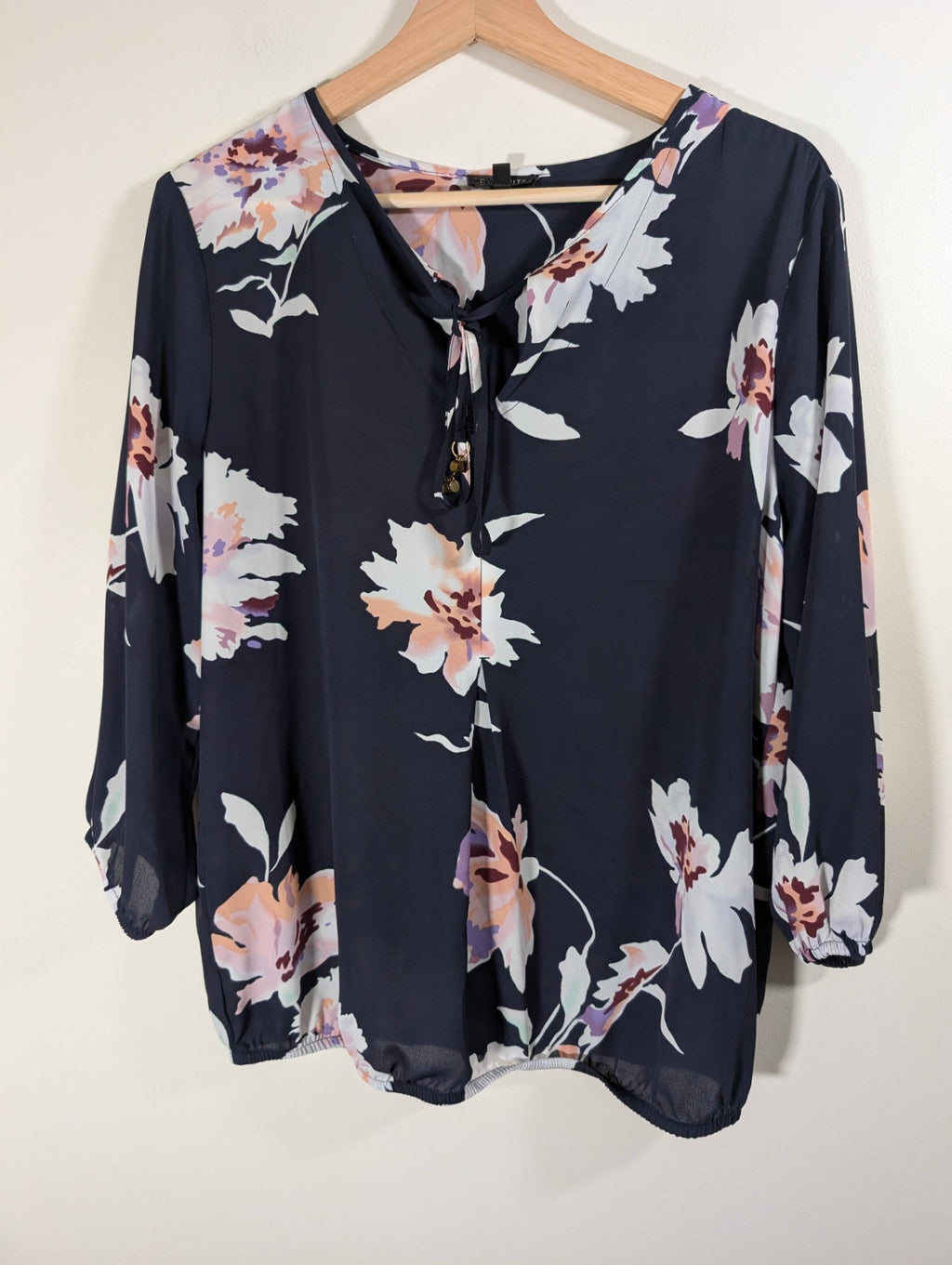 Dynamite black floral blouse- Large