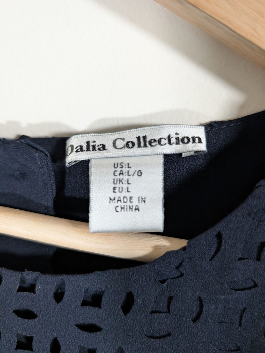 Dalia Collection navy blouse - Large