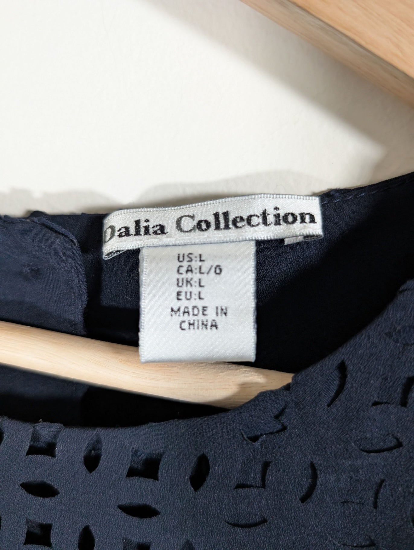 Dalia Collection navy blouse - Large