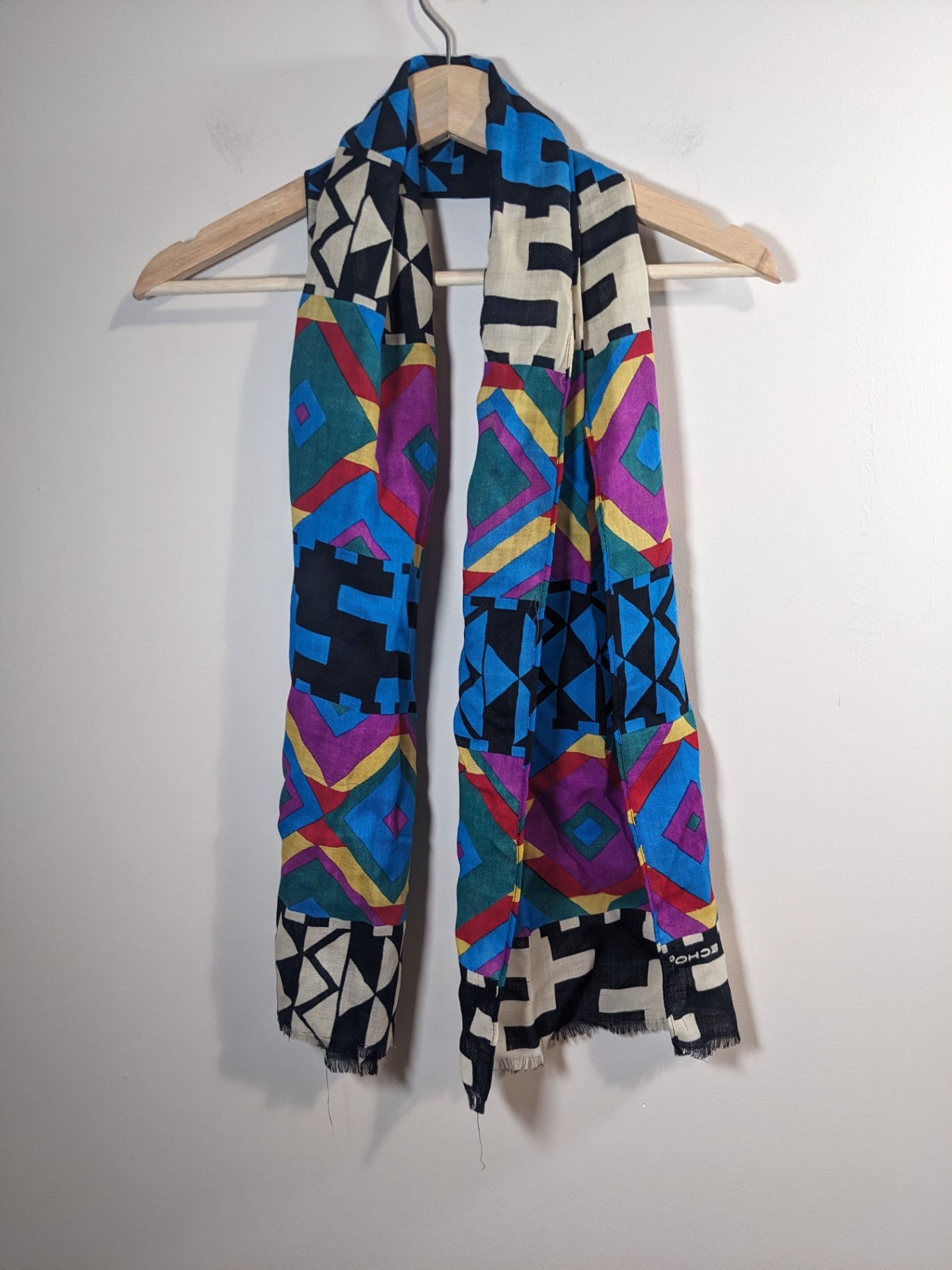 Echo wool geometric patterned scarf - One Size