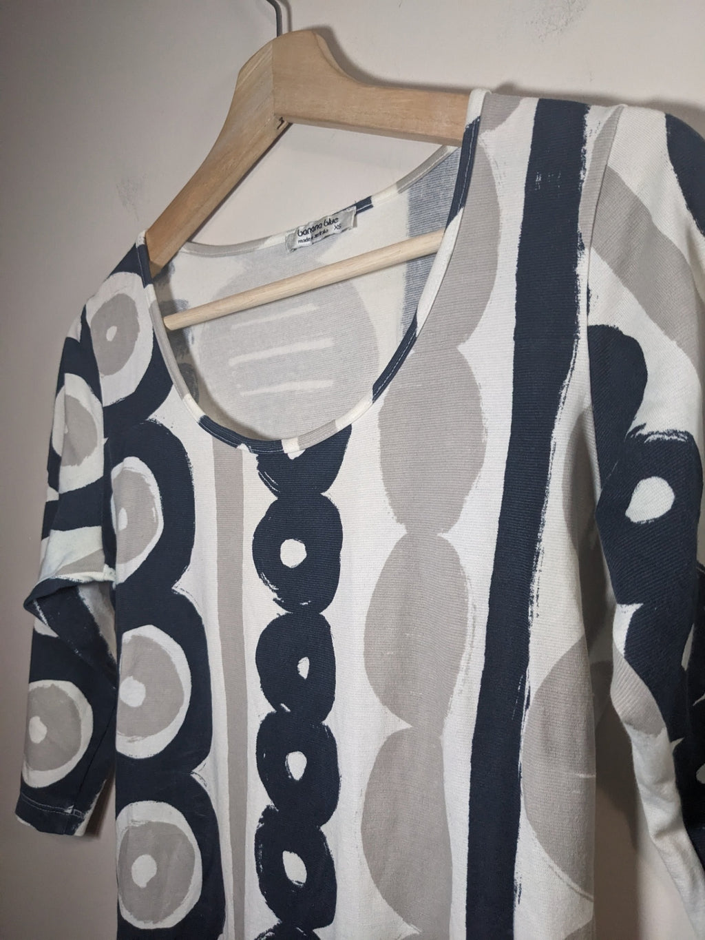 banana blue 3/4 length circle design top - S