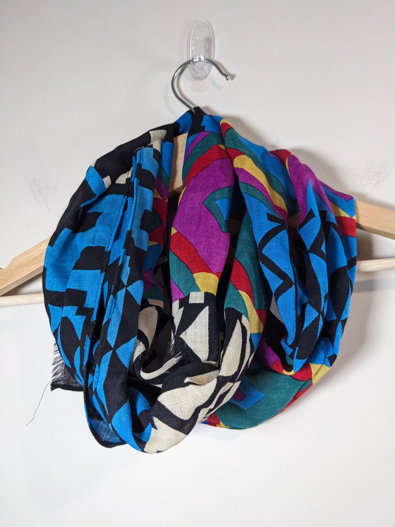Echo wool geometric patterned scarf - One Size