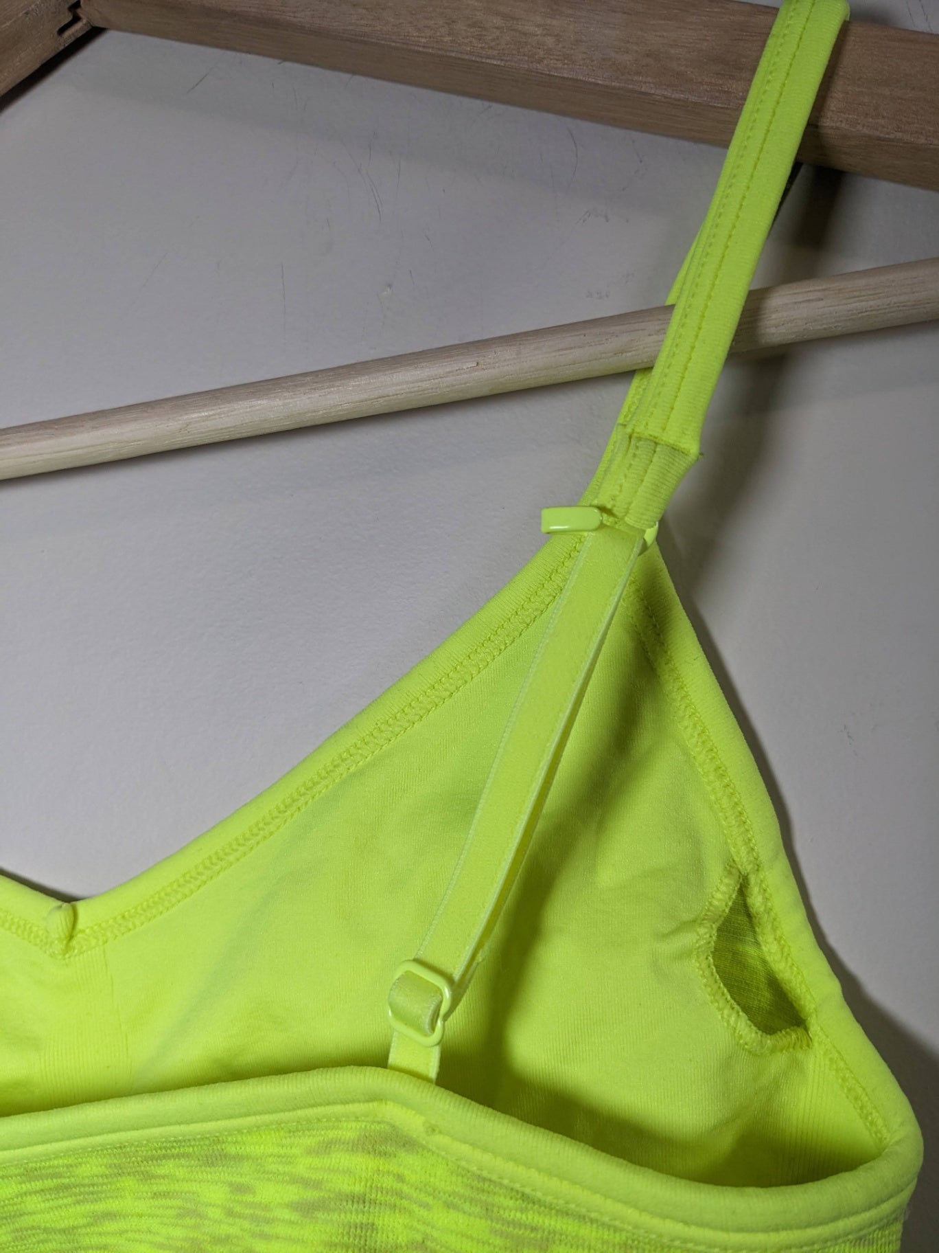 Old Navy Neon Yellow Sports Bra - S