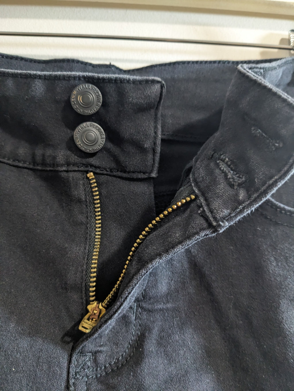 Wallflower Black Shorts - SZ 3