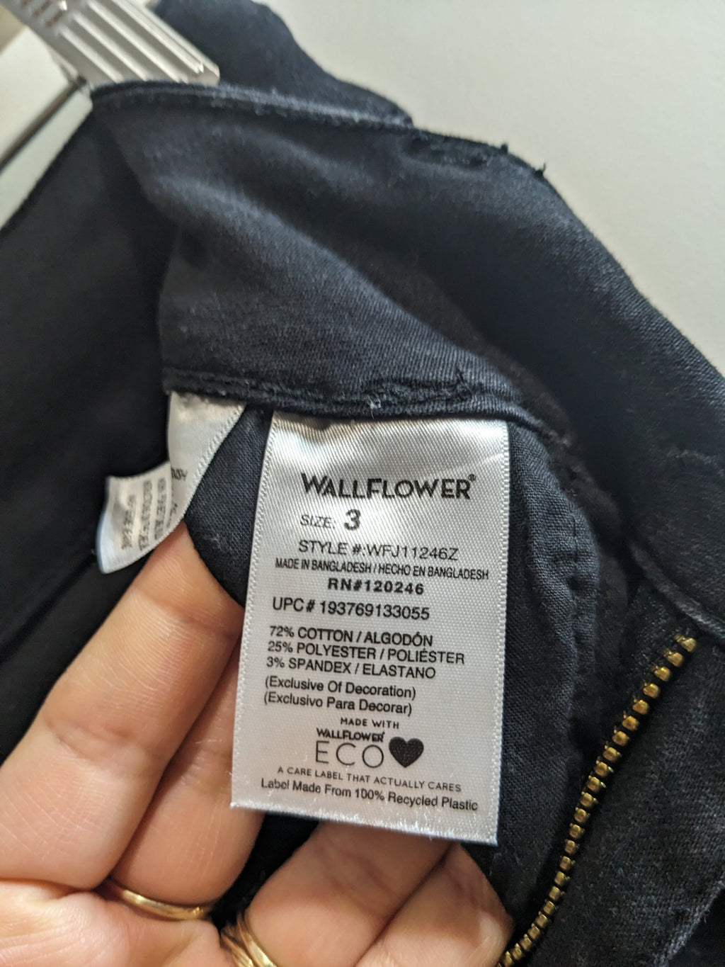 Wallflower Black Shorts - SZ 3