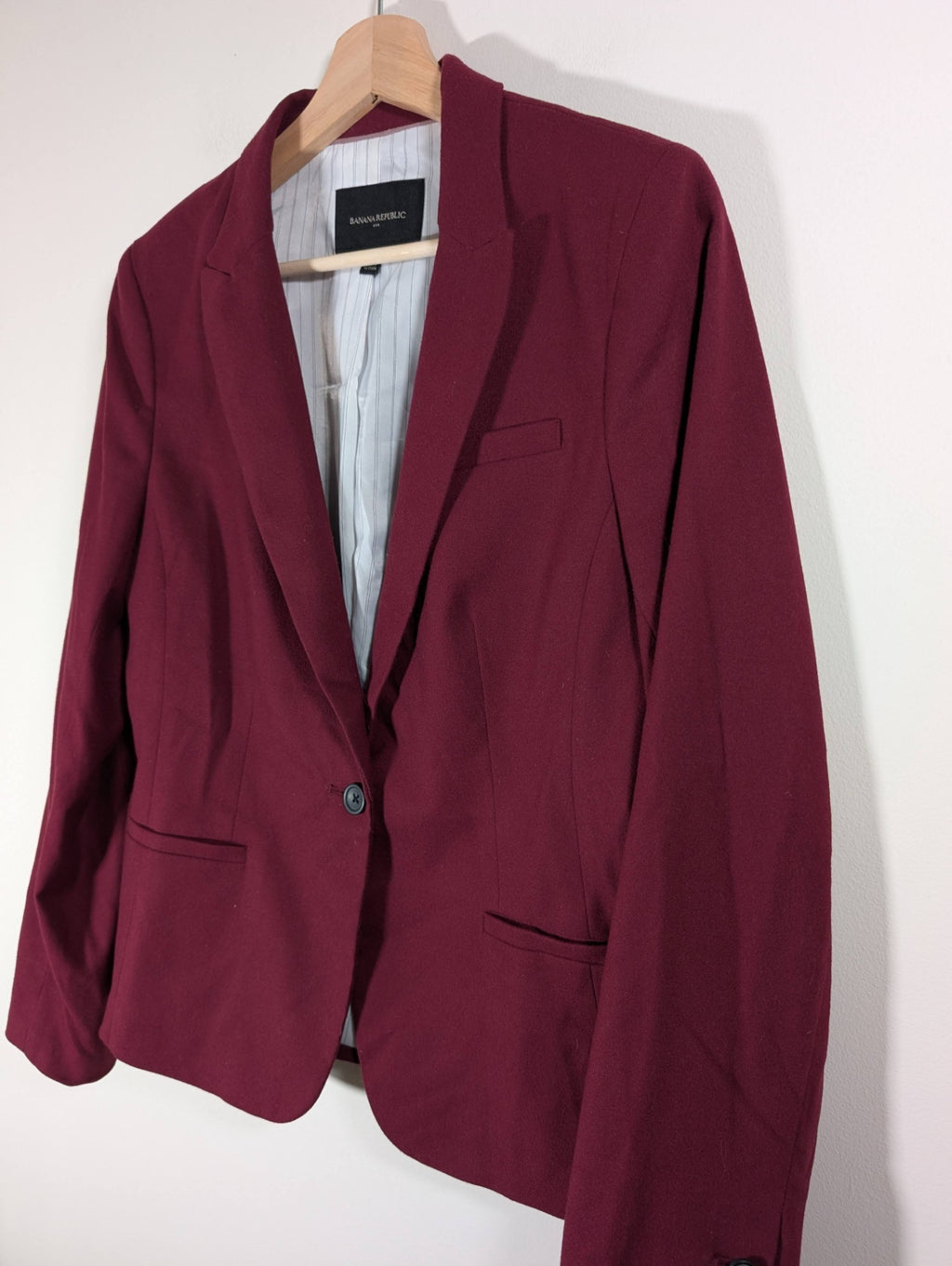 Banana Republic burgundy blazer - SZ 10