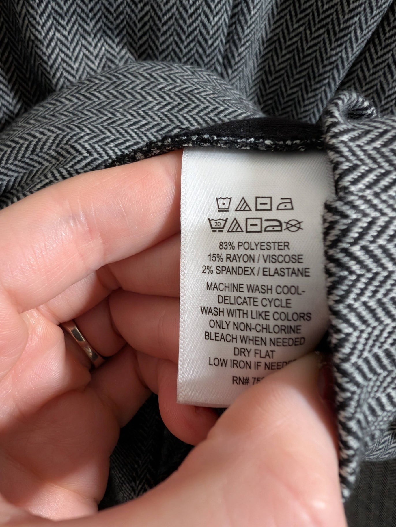 Tahari grey herringbone blazer - Medium