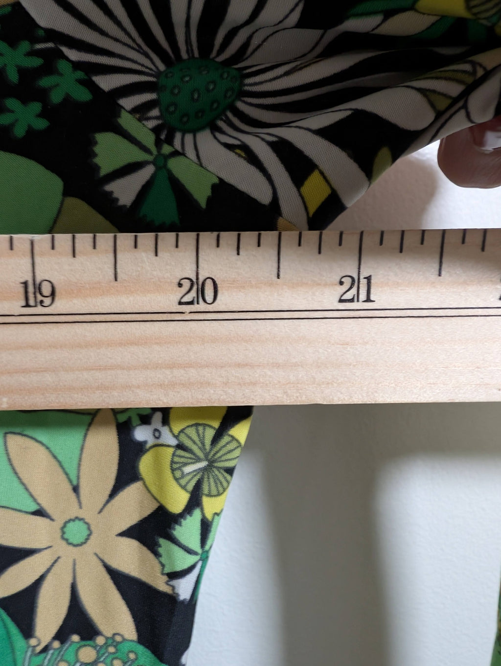 International Concepts green floral long-sleeve - Medium