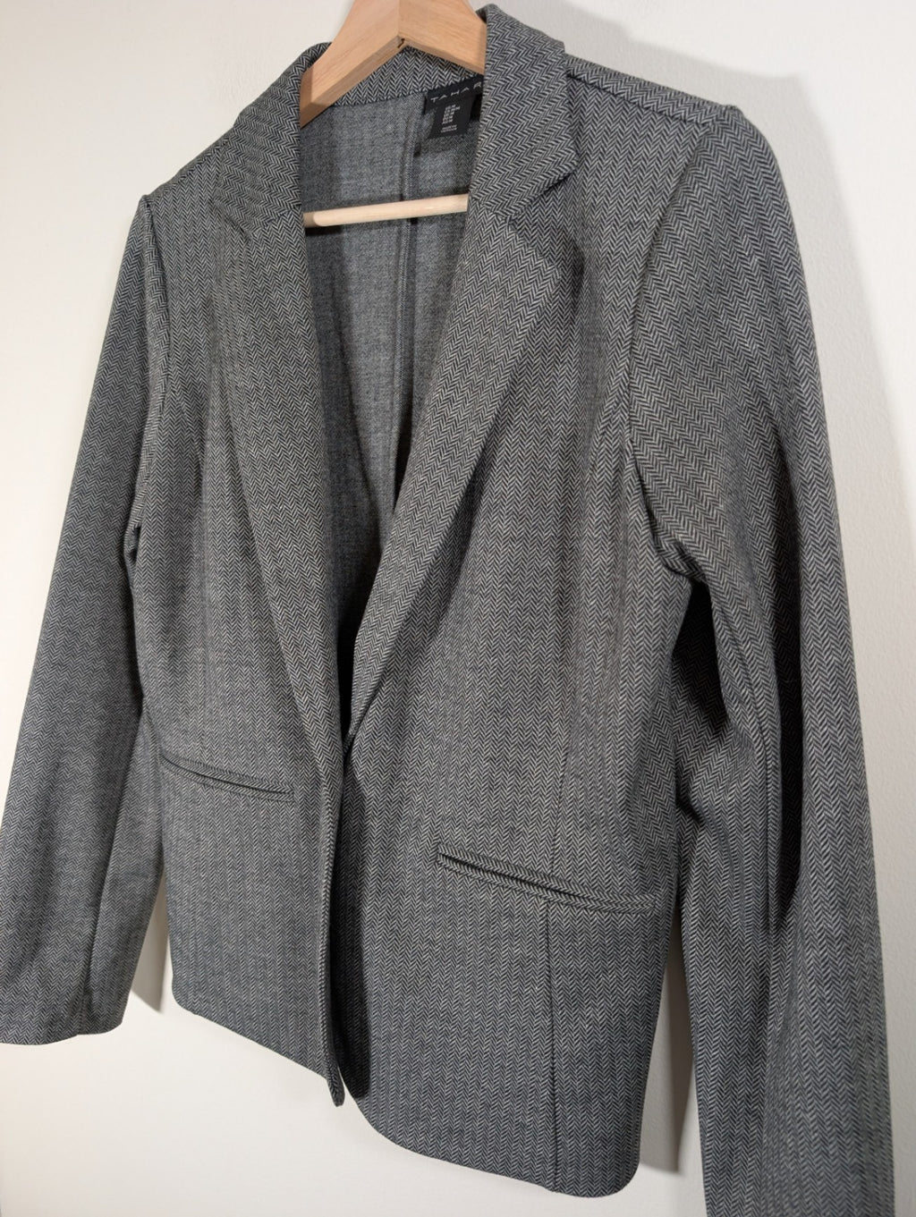 Tahari grey herringbone blazer - Medium