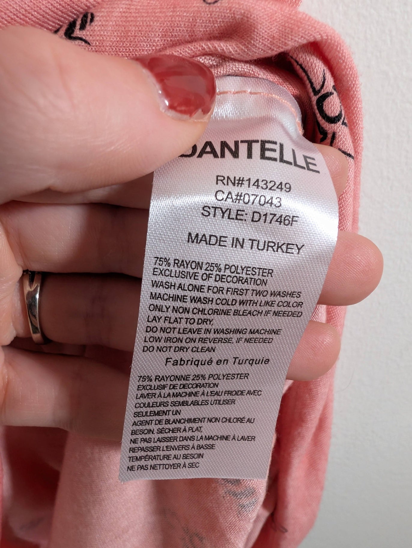 Dantelle pink bumblebee tee - Medium