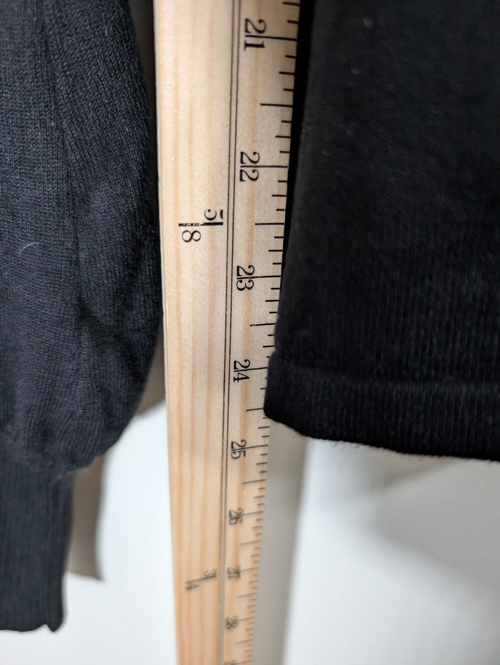 No label black flower neckline sweater - Medium