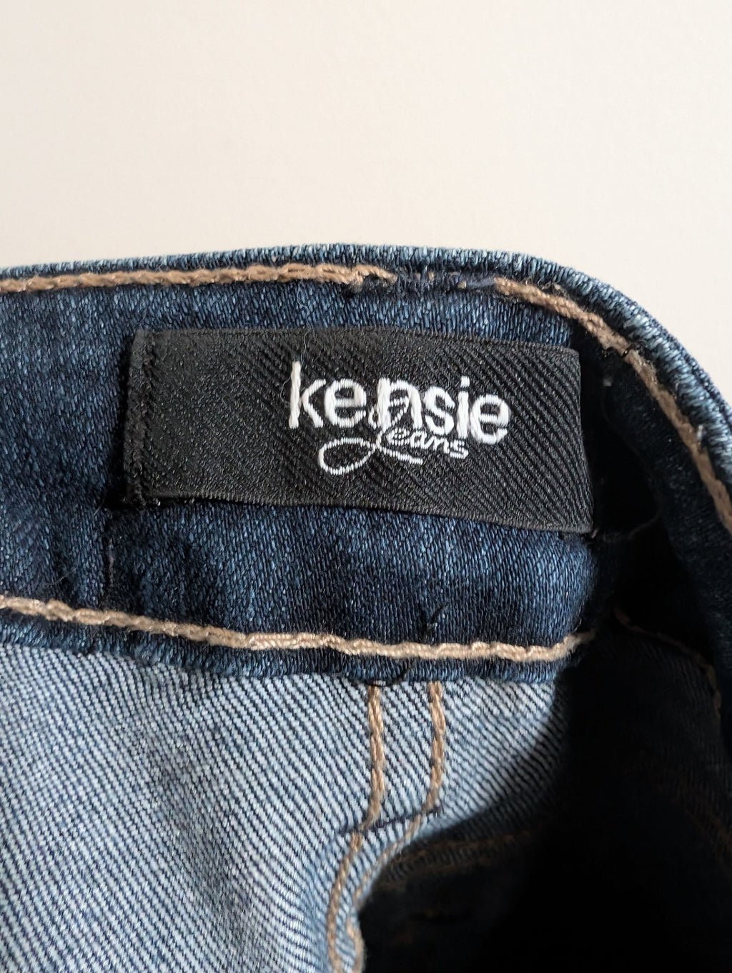 Kensie Jeans - SZ 4
