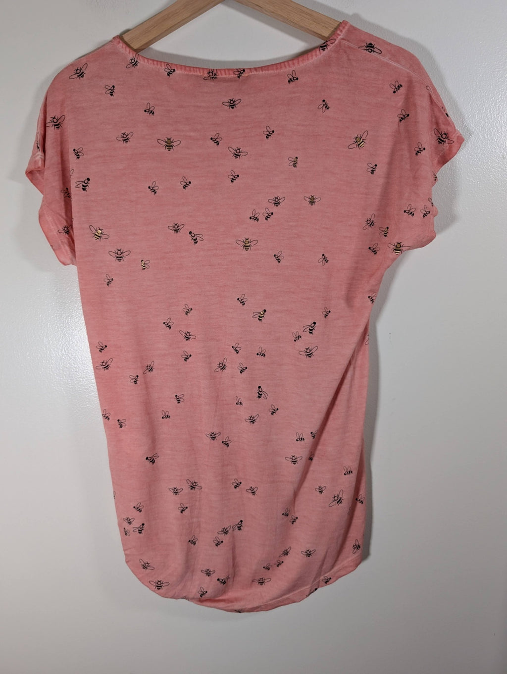 Dantelle pink bumblebee tee - Medium