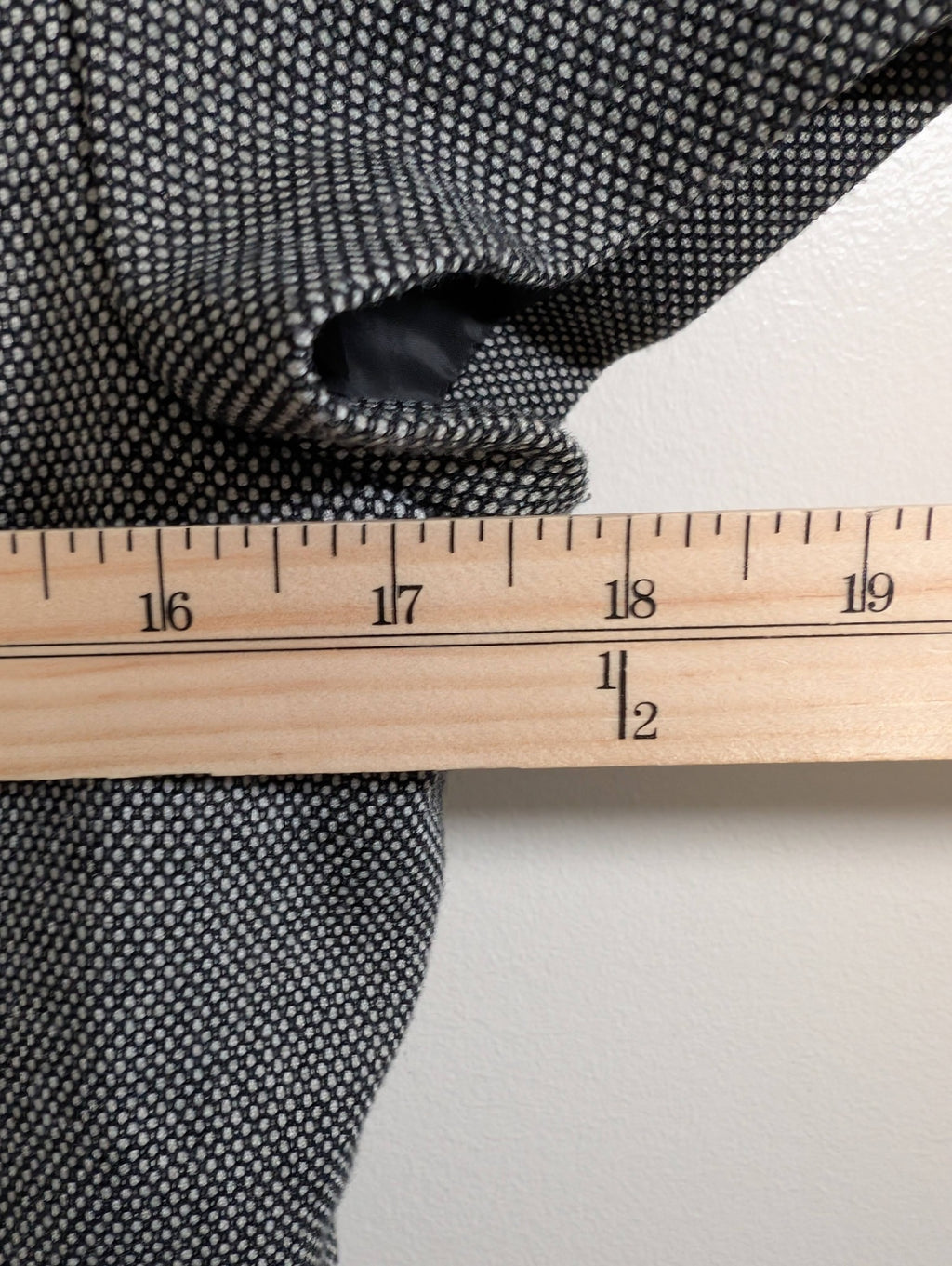 Reitmans short-sleeve blazer - SZ 8