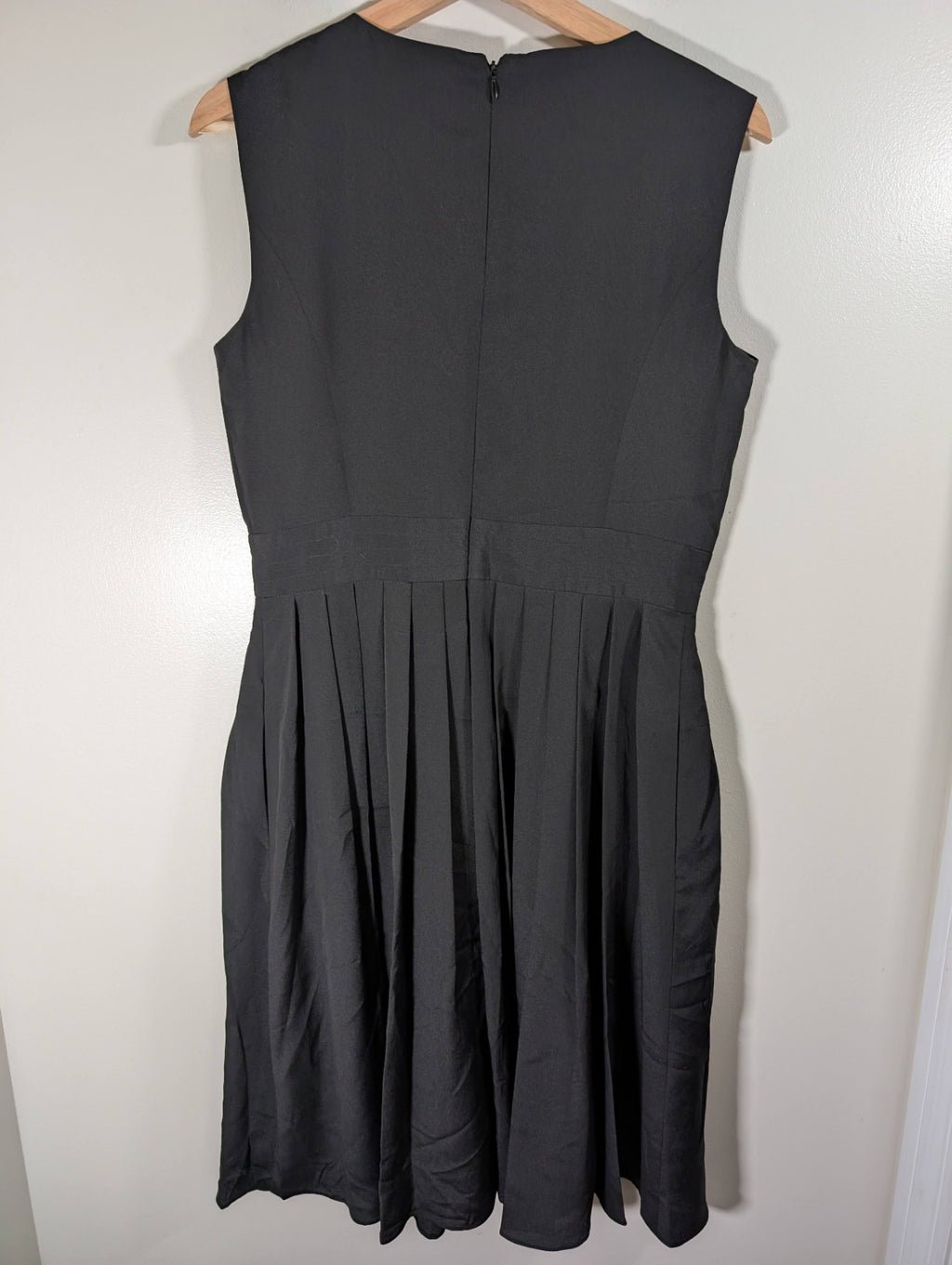 Ellen tracy embellished dress - SZ 8