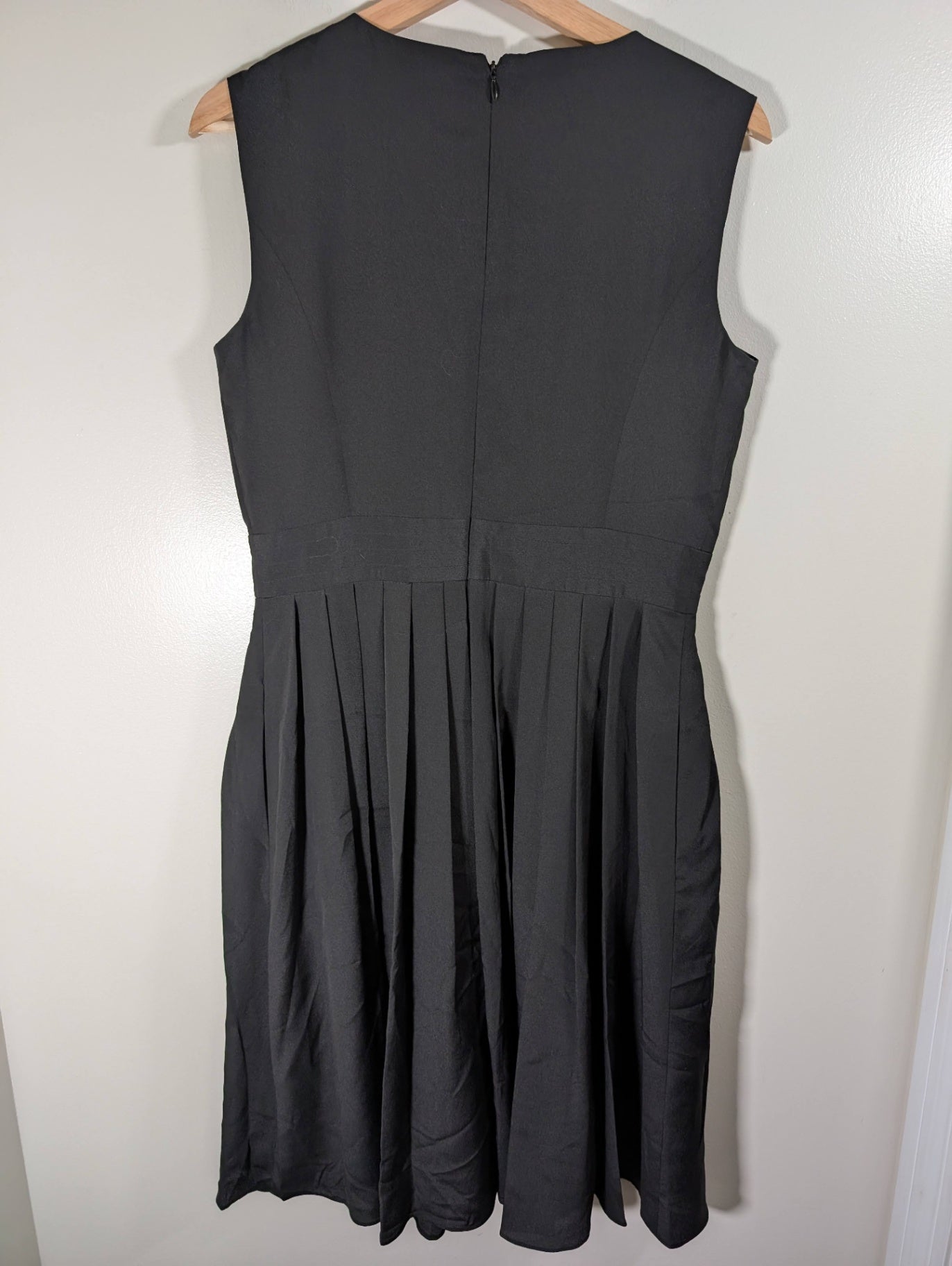 Ellen tracy embellished dress - SZ 8