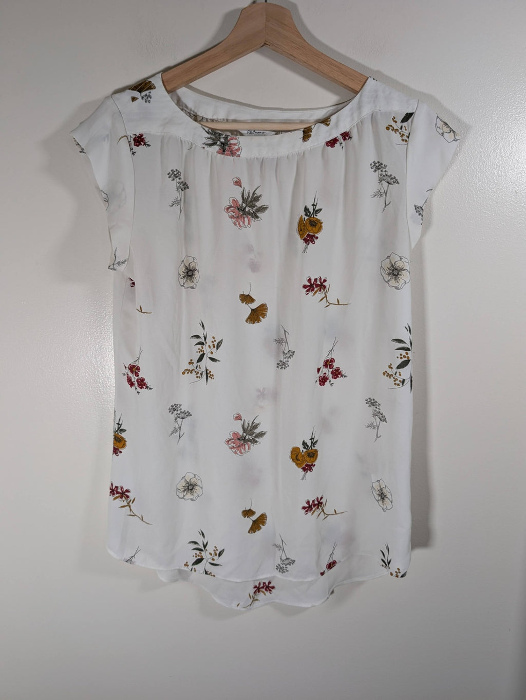 Reitmans floral white blouse - Small