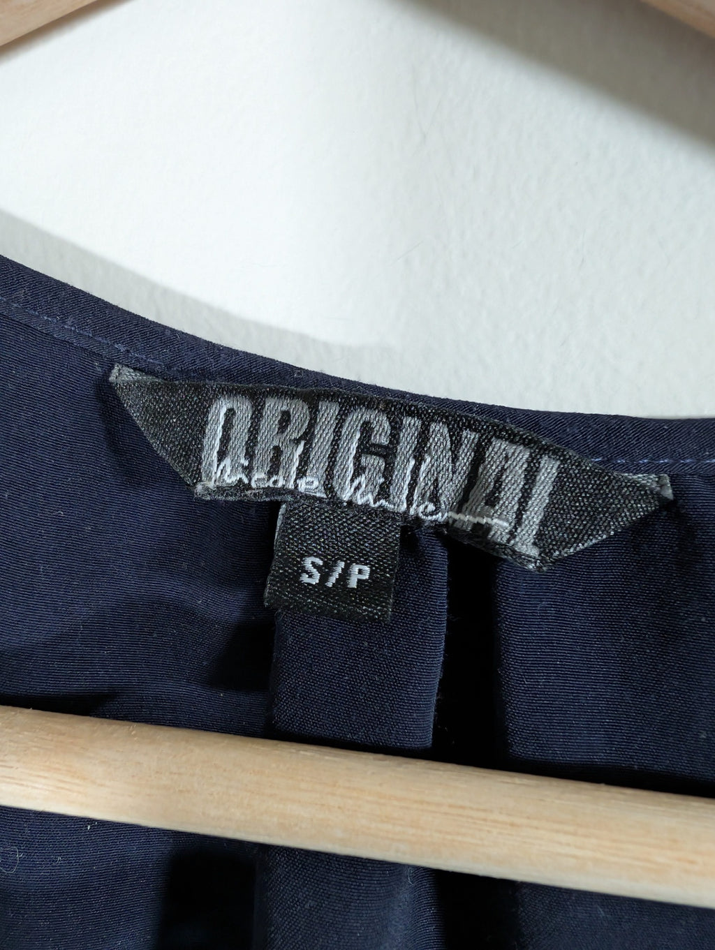 Nicole Miller navy blouse - Small