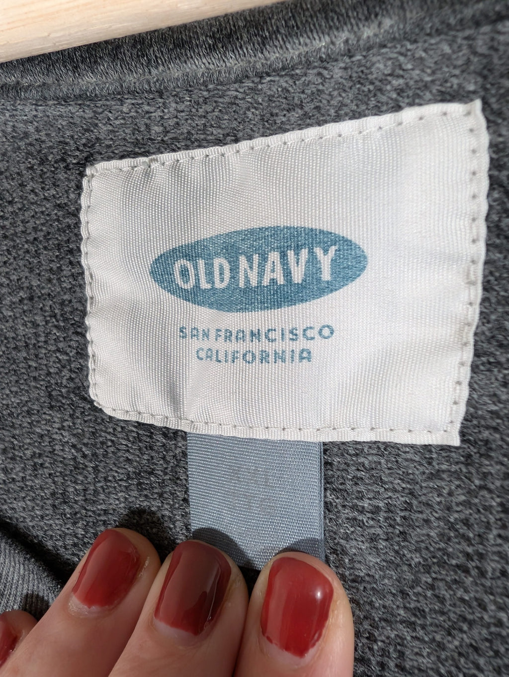 Old Navy "Vancouver" long-sleeve - 2XL
