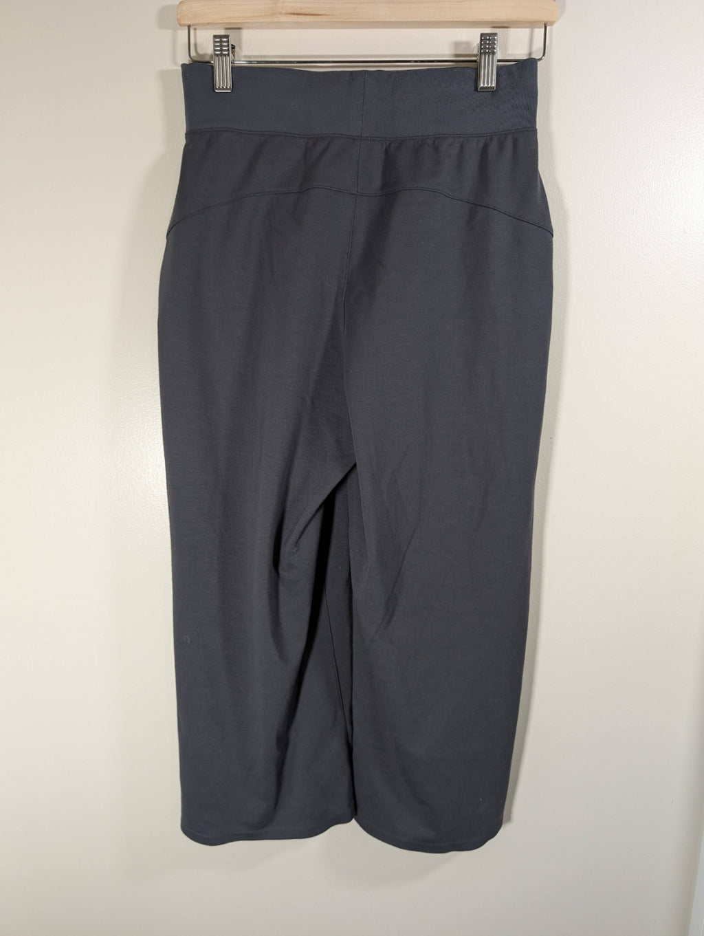 Lululemon wide leg pants - SZ 6