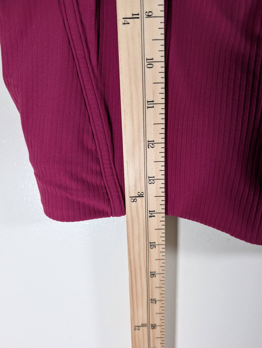 Lululemon magenta tank - SZ 12