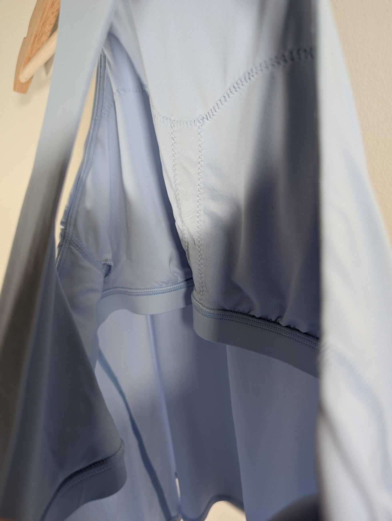 Lululemon blue tank - appears 8/10