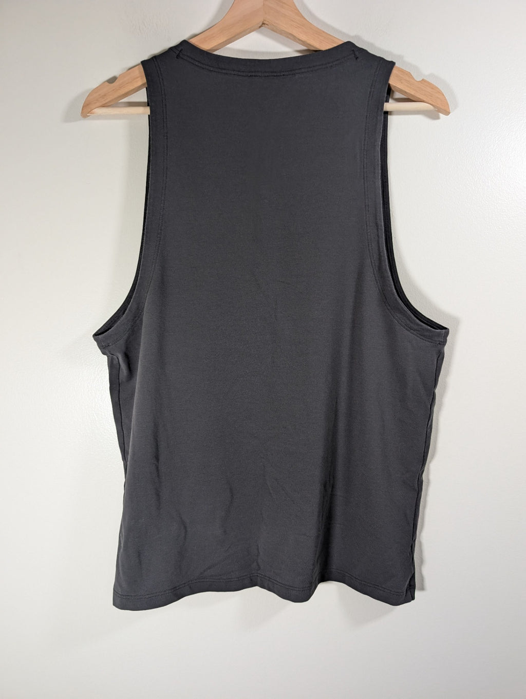 Lululemon black align tank - appears 8/10