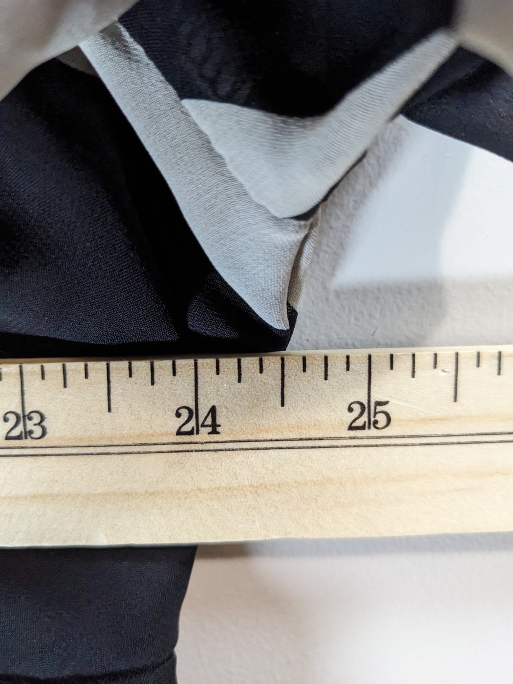 Penningtons black & white blouse - 28